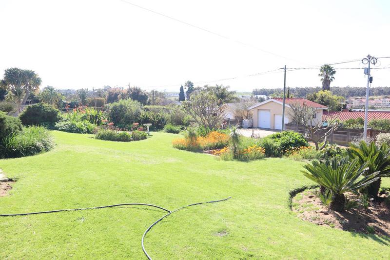 3 Bedroom Property for Sale in Bergzicht Western Cape